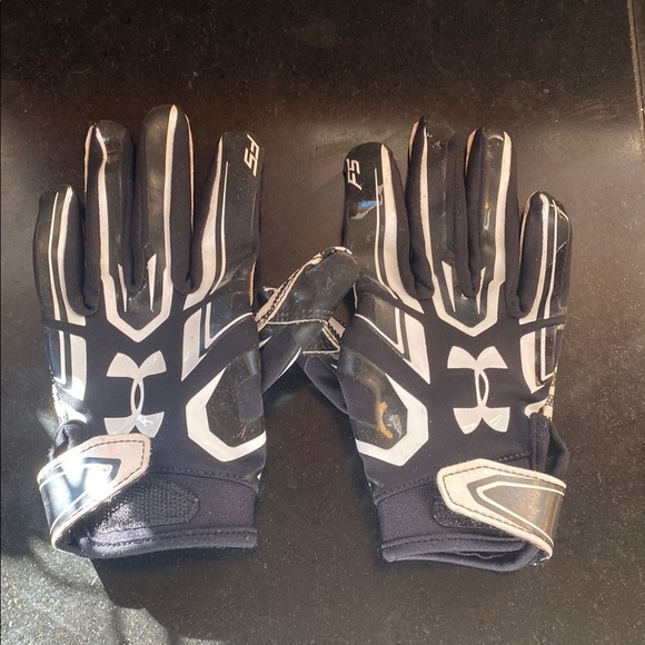Under Armour Youth Small F5 Football Gloves - Picture 2 of 6
